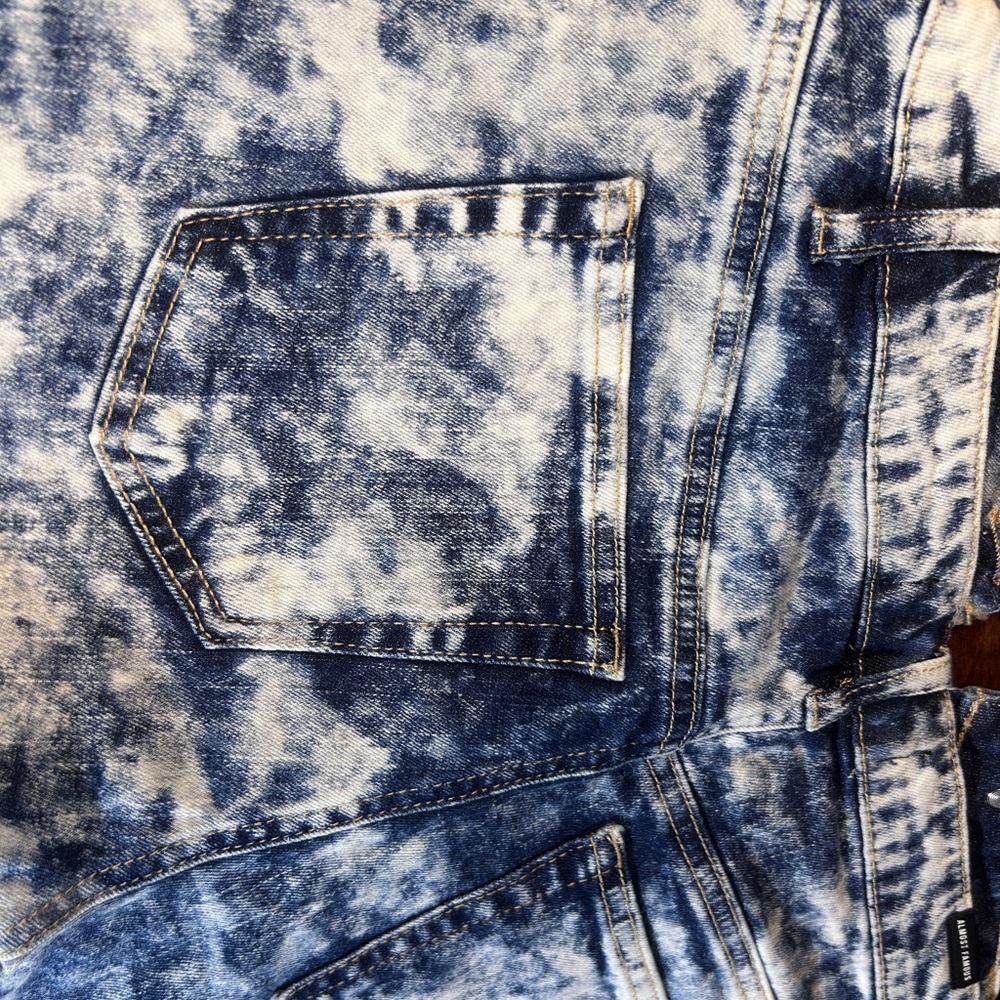 Almost Famous Blue Acid Wash Jeans - Picture 12 of 14